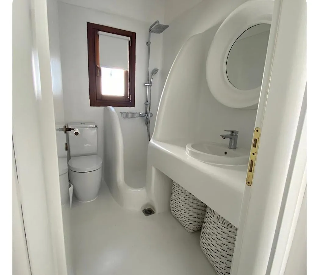 Mykonos Town White Luxury Suite With Shared Pool Downtown יוון